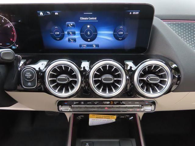 Thumbnail: 2025 Mercedes-Benz GLA - 27