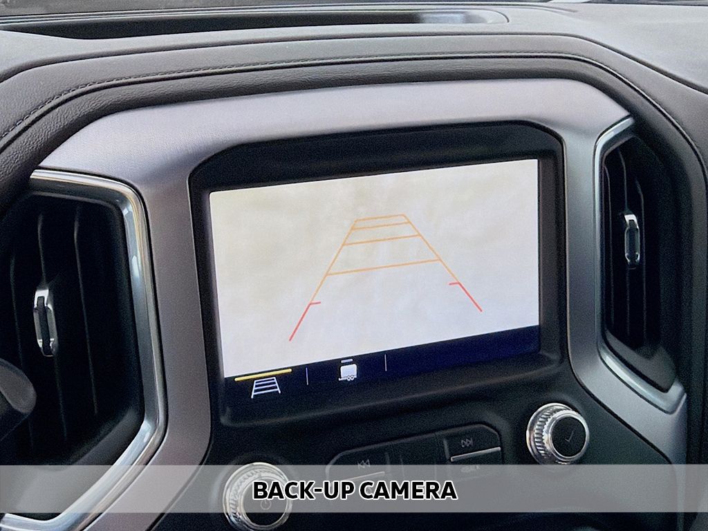 Used 2019 Silver GMC SLE image 3
