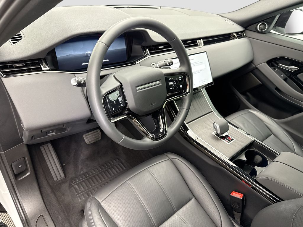 Thumbnail: 2025 Land Rover Range Rover Evoque - 9