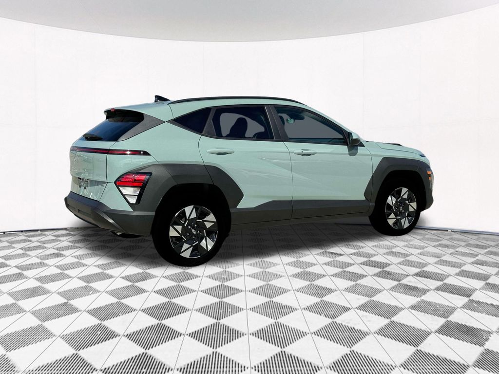 2025 Hyundai Kona SEL 8