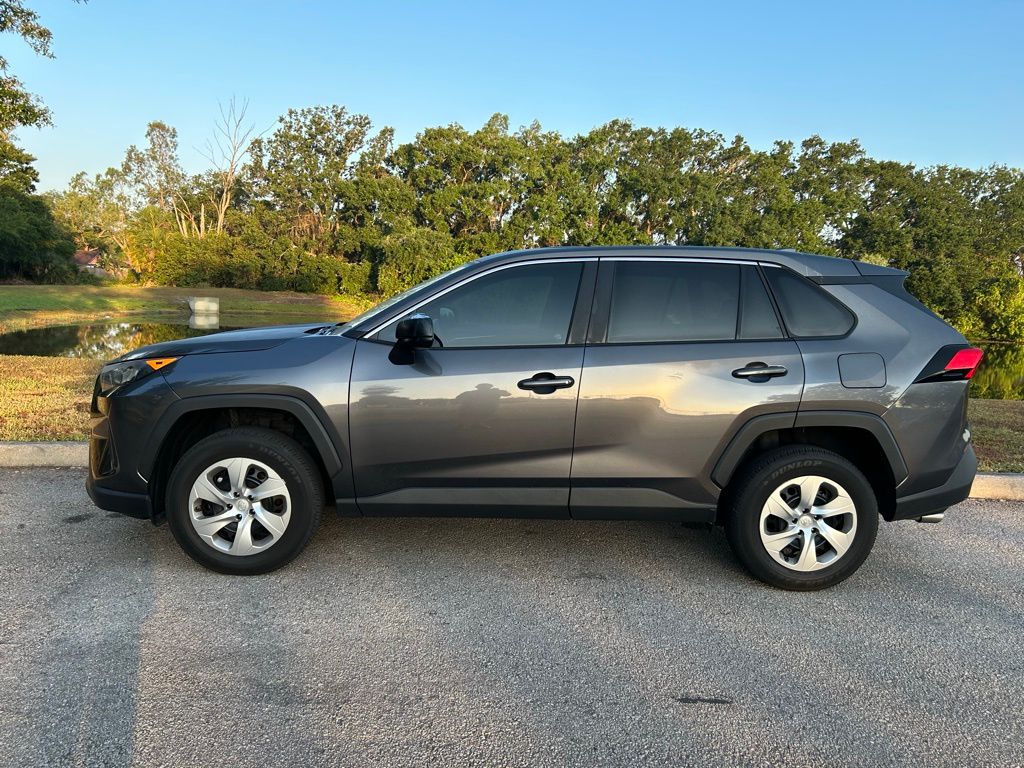 2022 Toyota RAV4 LE 2