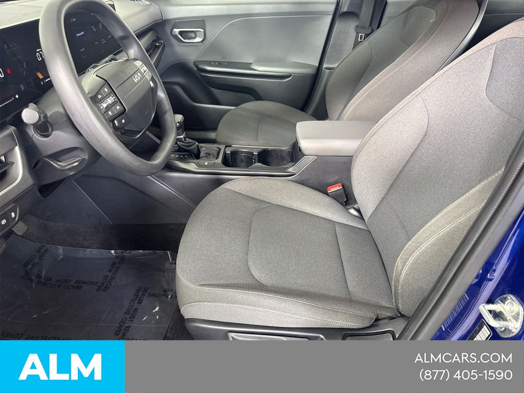 Used 2025 Blue Kia LXS image 12