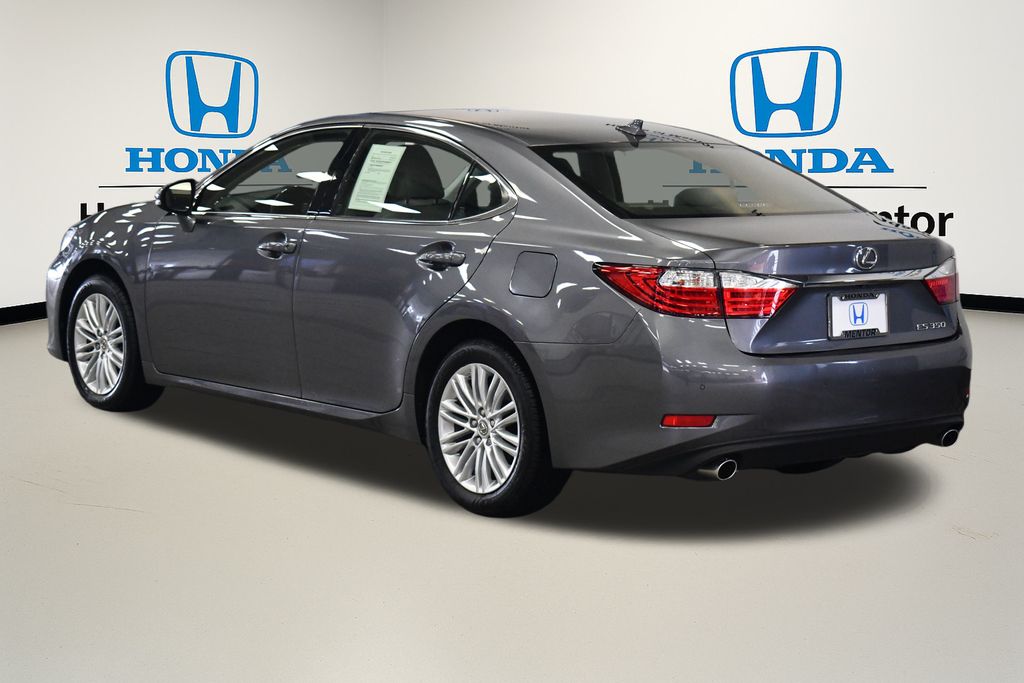 Thumbnail: 2013 Lexus ES - 3