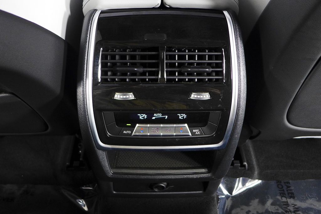Thumbnail: 2024 BMW X6 - 24