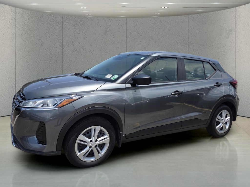 2025 Nissan Kicks Play