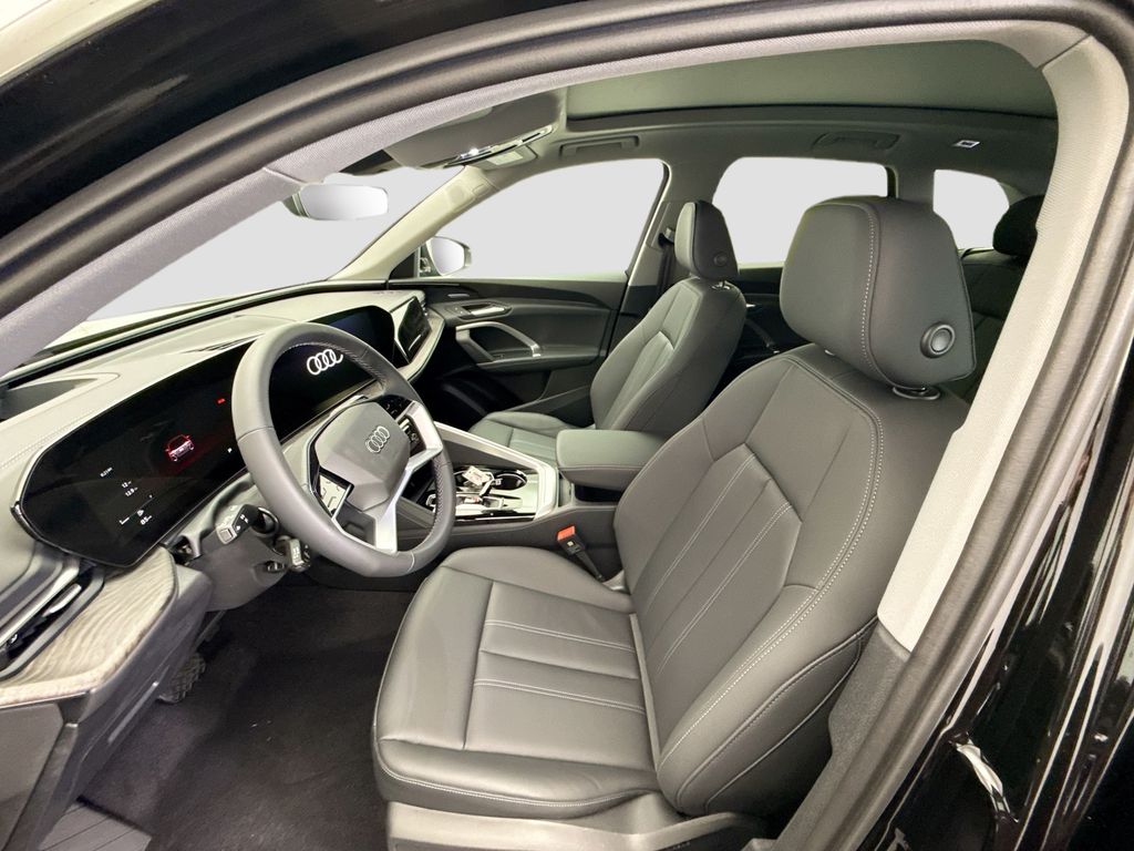 Thumbnail: 2025 Audi Q5 - 18