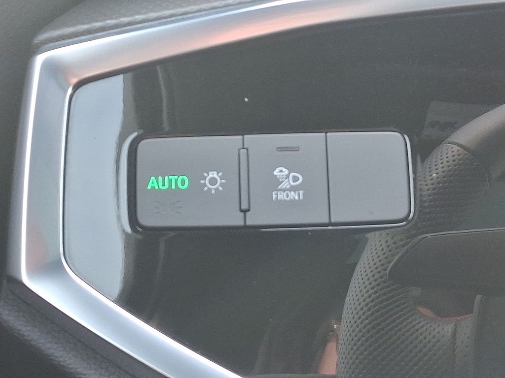 Thumbnail: 2025 Audi Q3 - 24