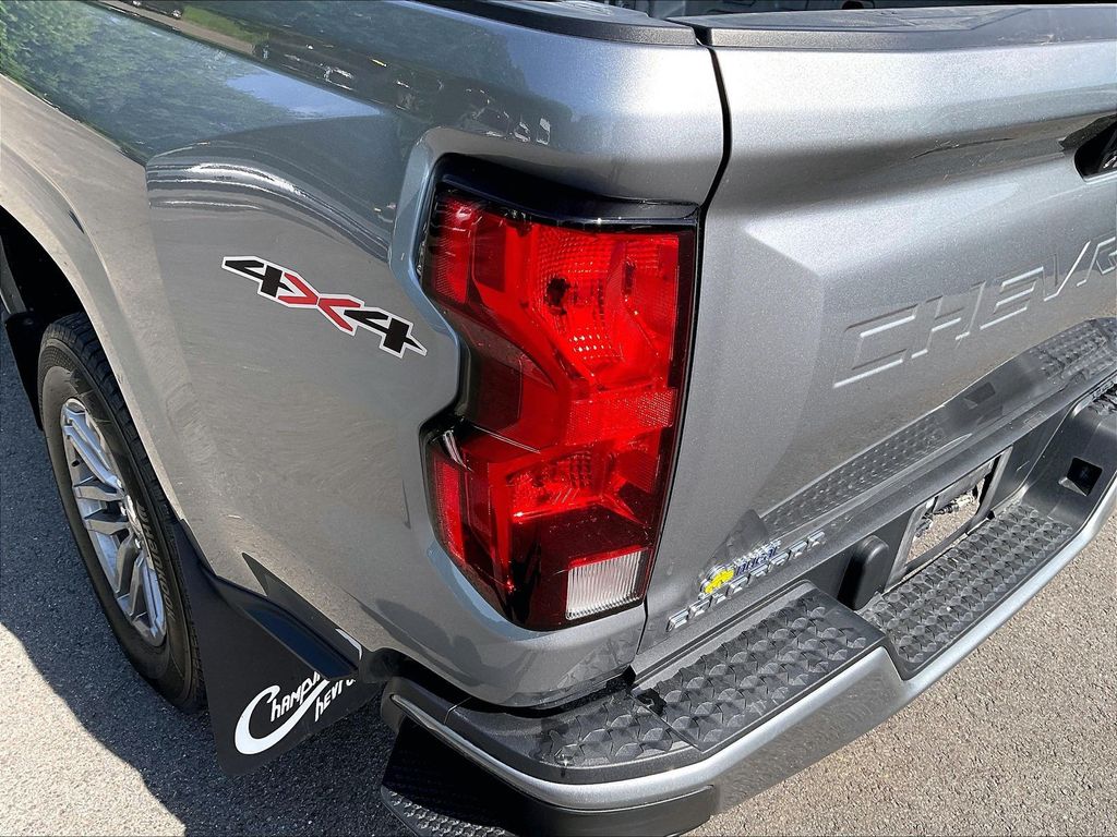 2023 Chevrolet Colorado — photo 32