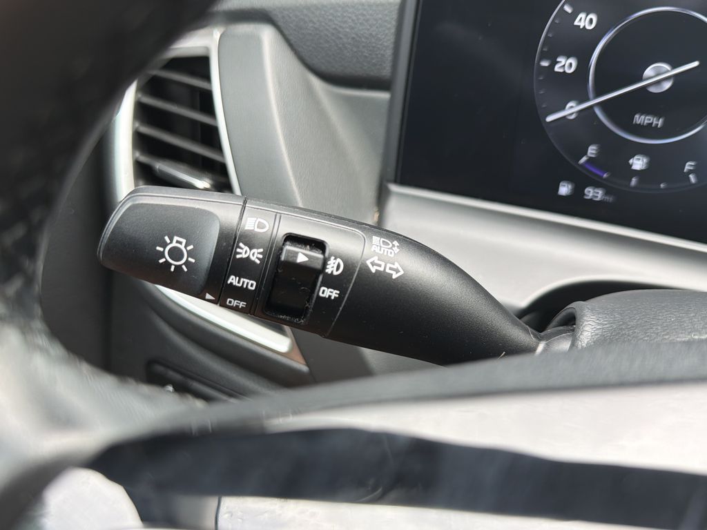 Used 2025 Kia Seltos SUV