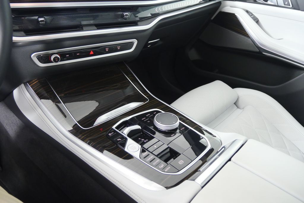 Thumbnail: 2025 BMW X5 - 24