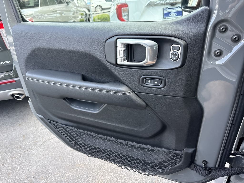 Used 2021 Gray Jeep Unlimited Sahara image 25