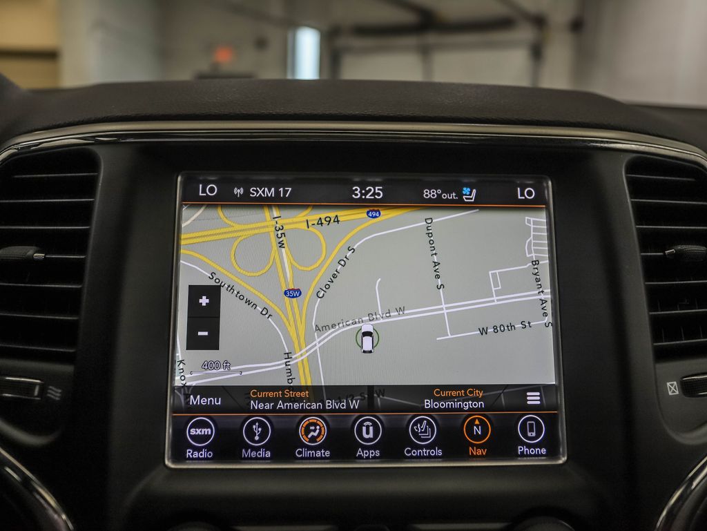 Thumbnail: 2018 Jeep Grand Cherokee - 14