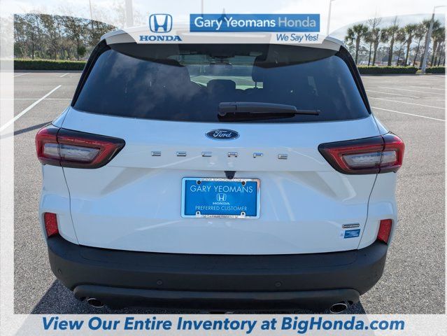 2025 Ford Escape Hybrid