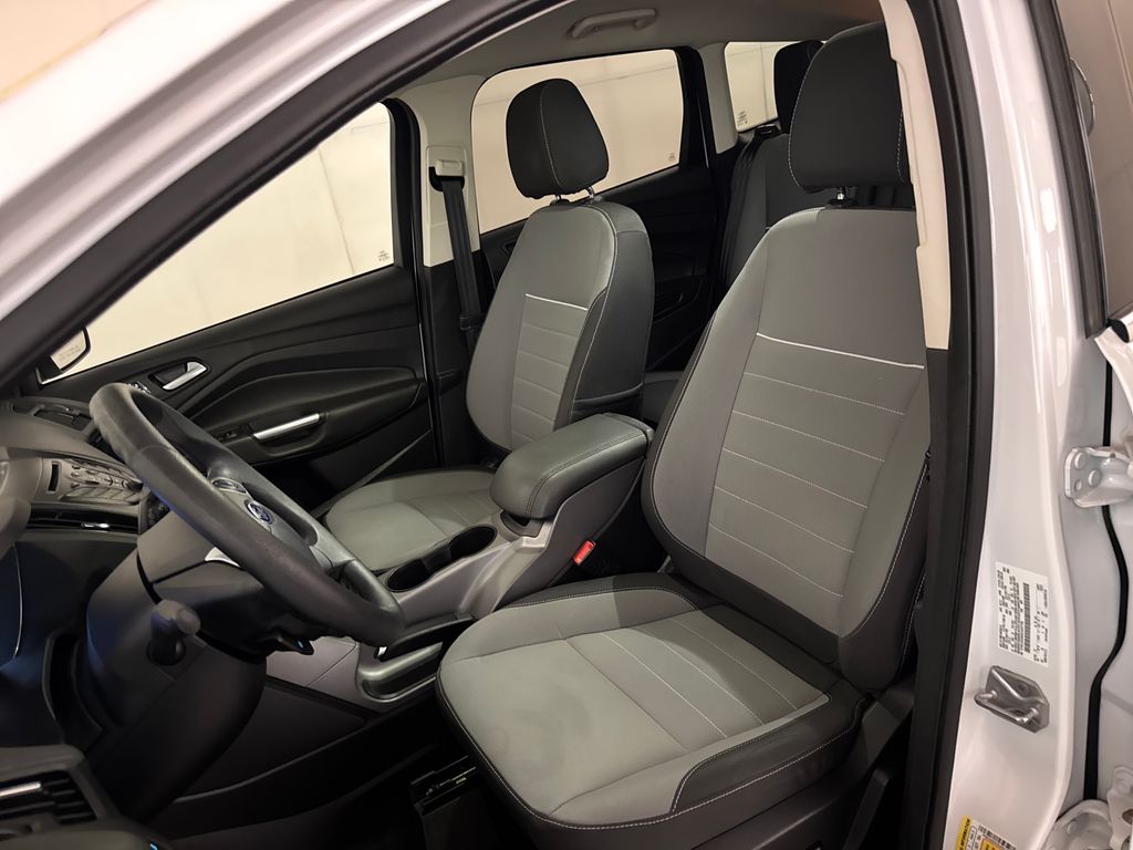 Used 2014 White Ford SE image 17
