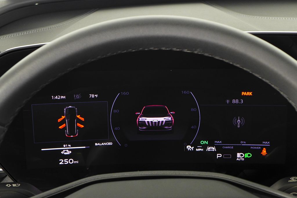 Thumbnail: 2025 Audi Q6 e-tron - 28