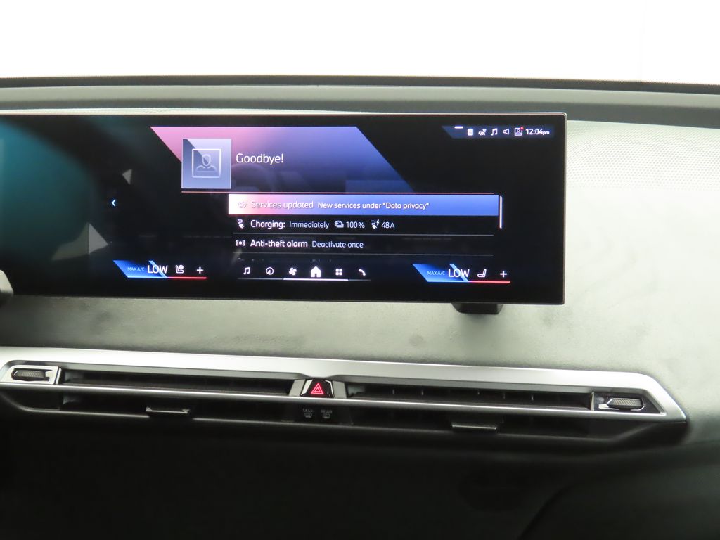 Thumbnail: 2026 BMW iX - 14