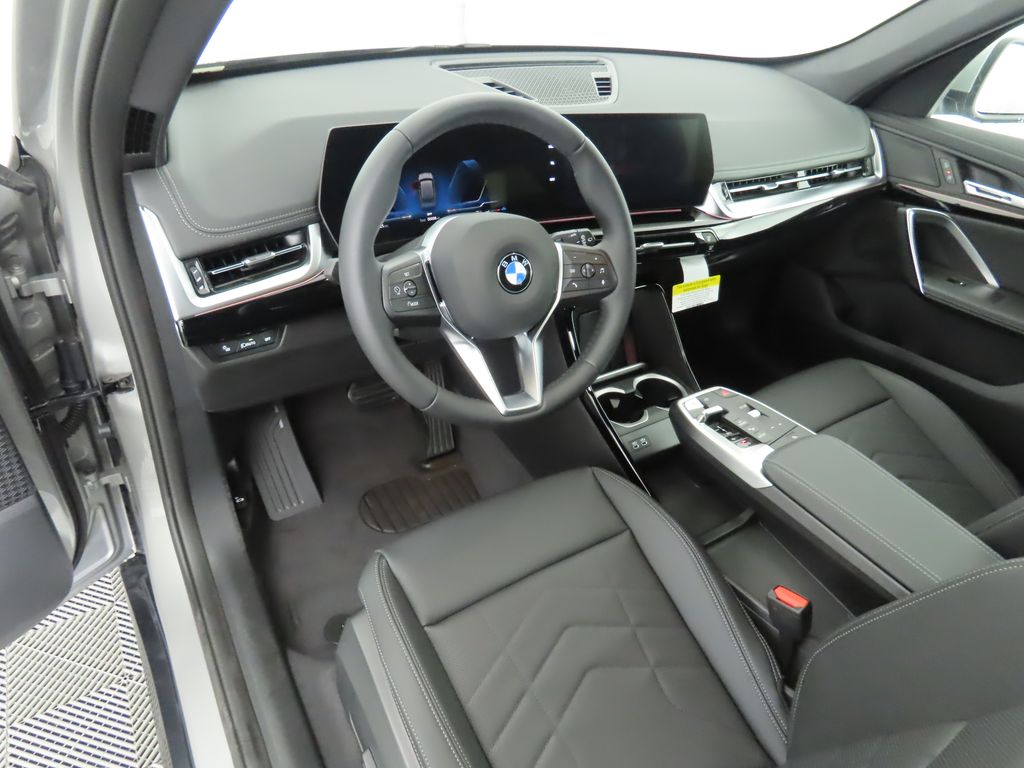 Thumbnail: 2025 BMW X1 - 9