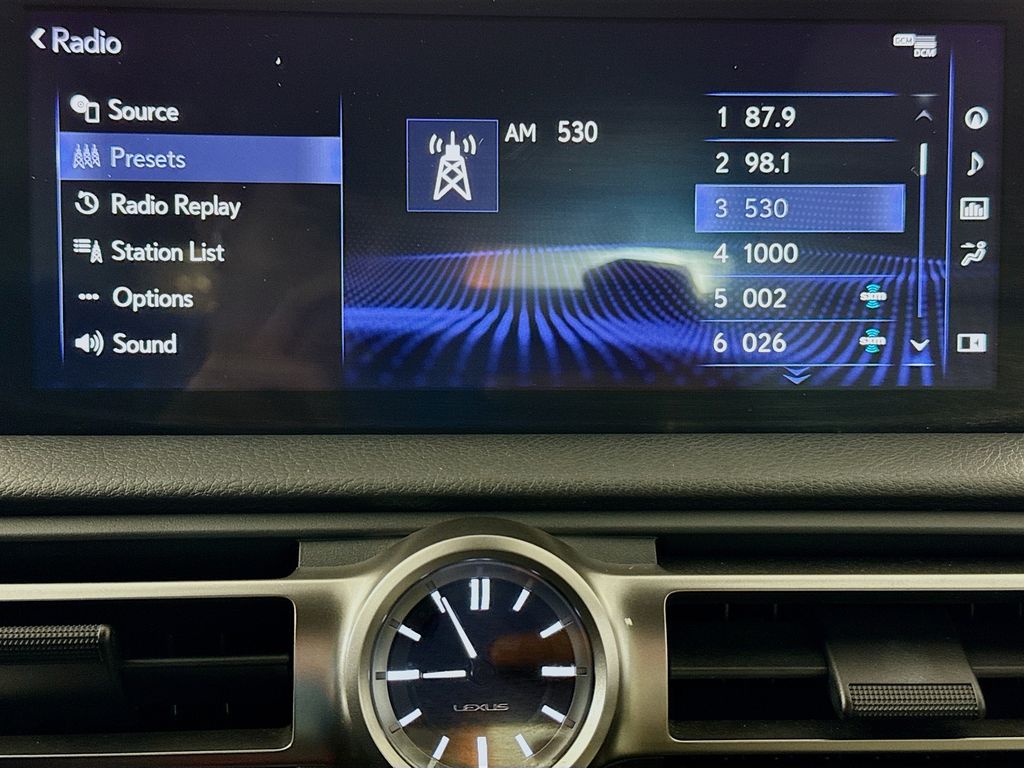 Thumbnail: 2021 Lexus IS - 15