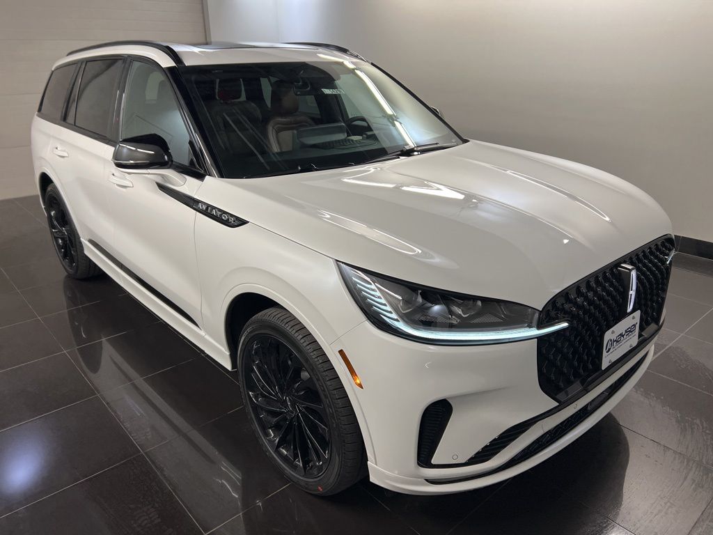 2026 Lincoln Aviator Reserve AWD's photo