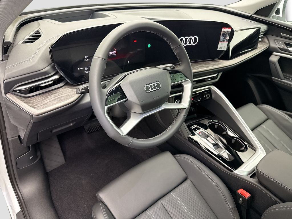 Thumbnail: 2025 Audi Q5 - 10