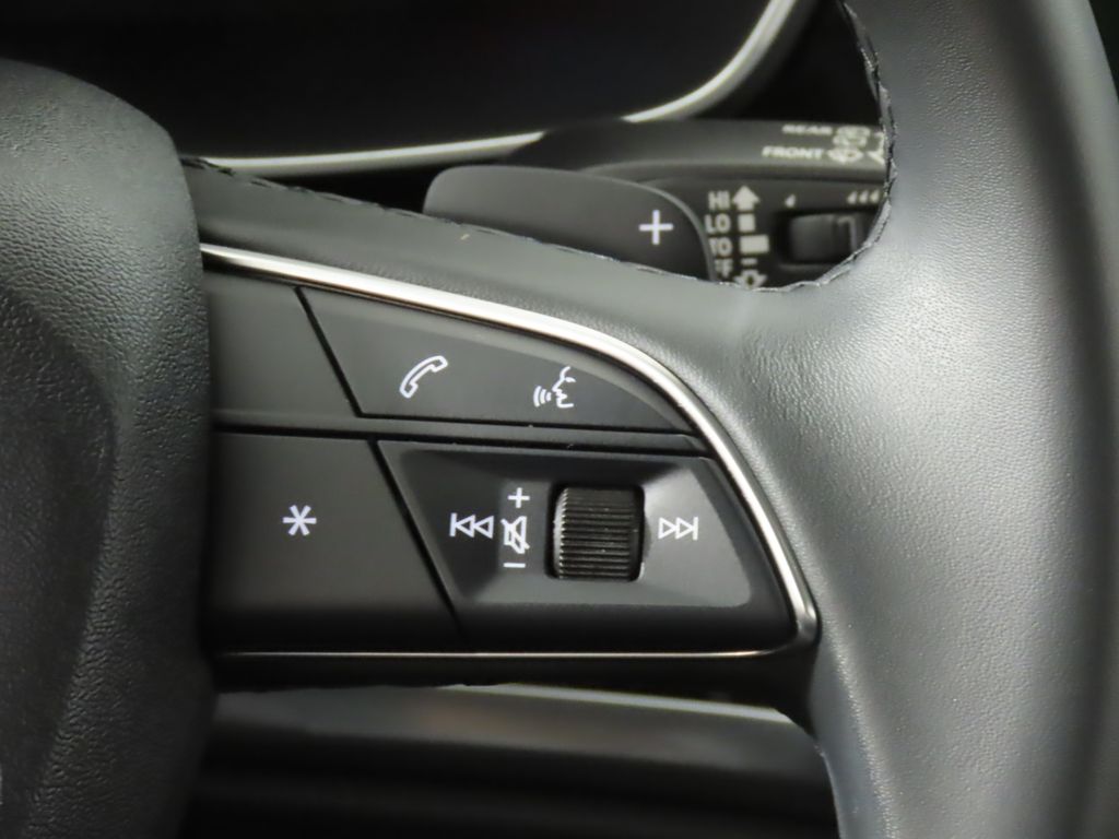 Thumbnail: 2025 Audi Q3 - 19