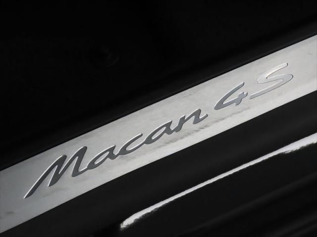 Thumbnail: 2025 Porsche Macan - 4