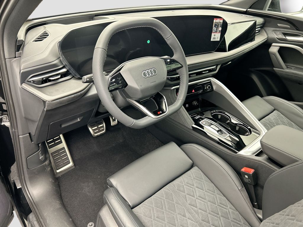 Thumbnail: 2025 Audi SQ5 - 10