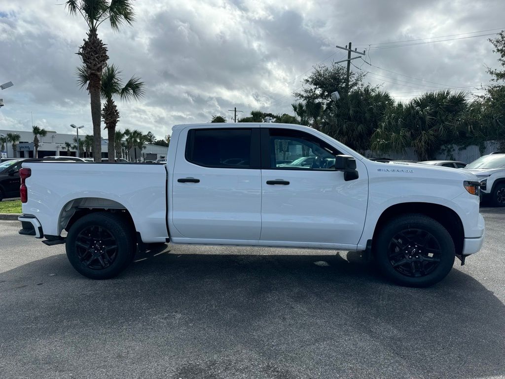 2024 Chevrolet Silverado 1500 Custom 9