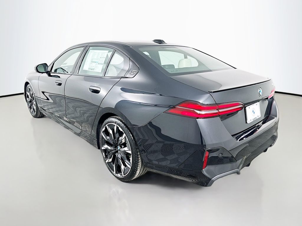 Thumbnail: 2026 BMW 5 Series - 7