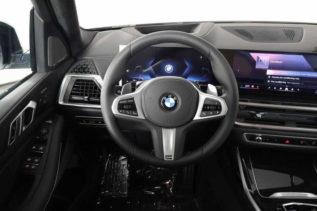 Thumbnail: 2026 BMW X7 - 3