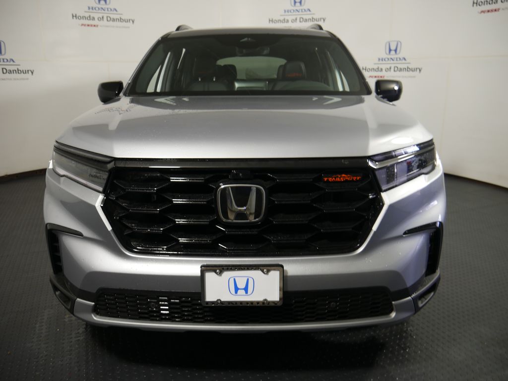 2025 Honda Pilot TrailSport 2