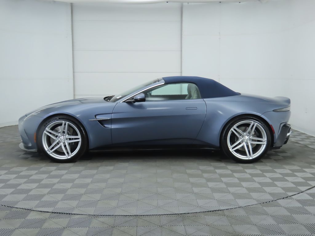 Thumbnail: 2026 Aston Martin Vantage - 16