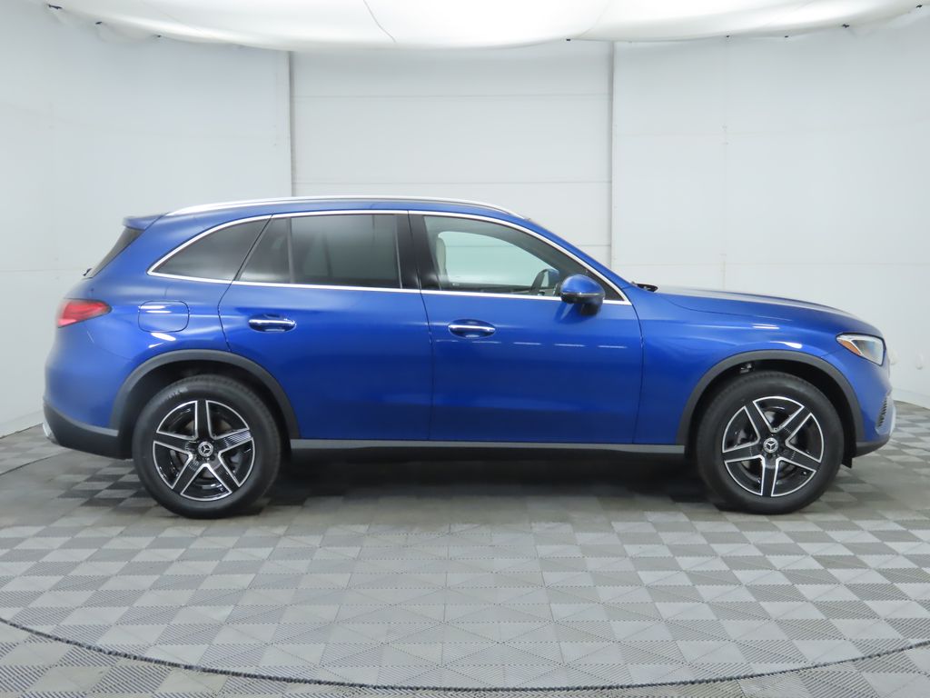 Thumbnail: 2026 Mercedes-Benz GLC - 4