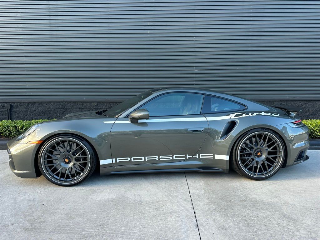 Thumbnail: 2025 Porsche 911 - 2