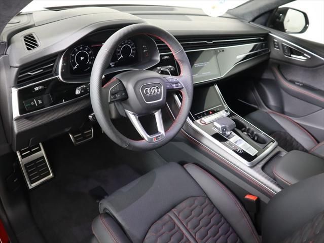 Thumbnail: 2026 Audi RS Q8 - 10