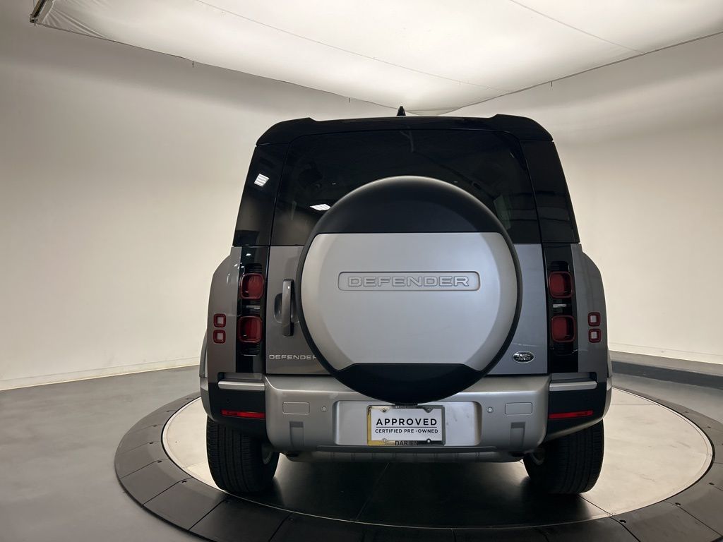 Thumbnail: 2021 Land Rover Defender - 4
