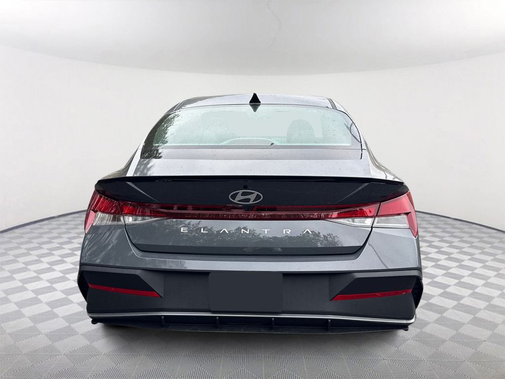 2026 Hyundai Elantra SEL Sport - 5