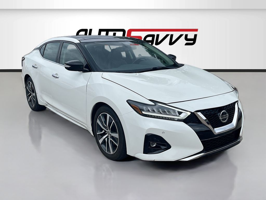 2019 Nissan Maxima SL's photo