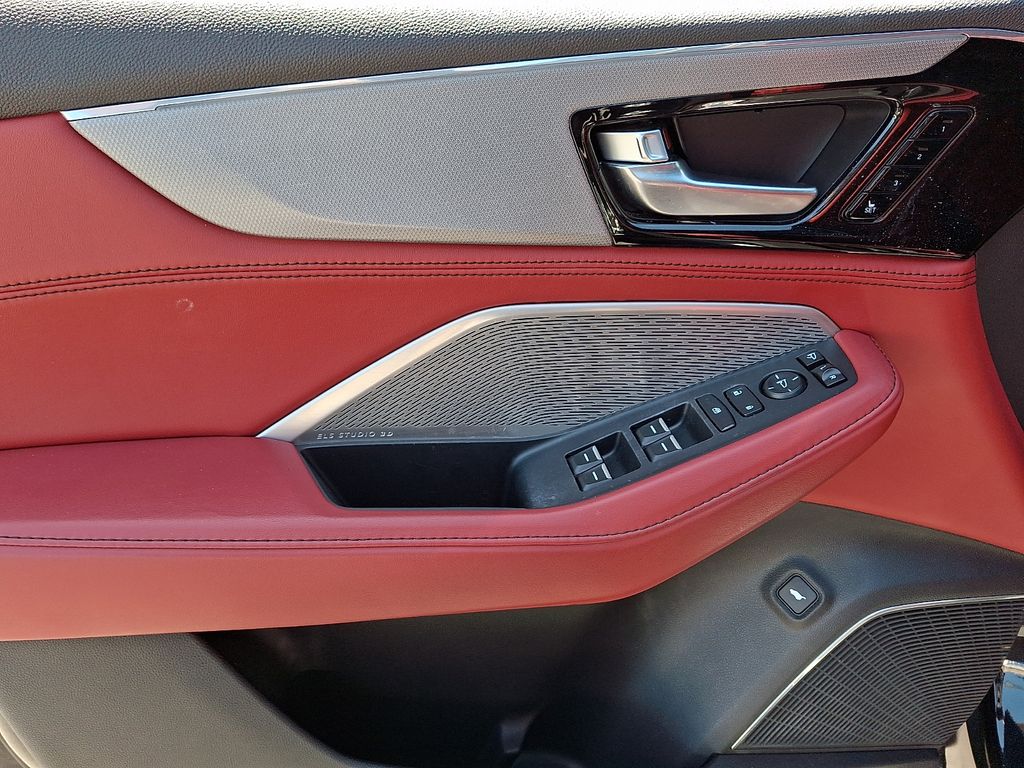 Thumbnail: 2022 Acura MDX - 13