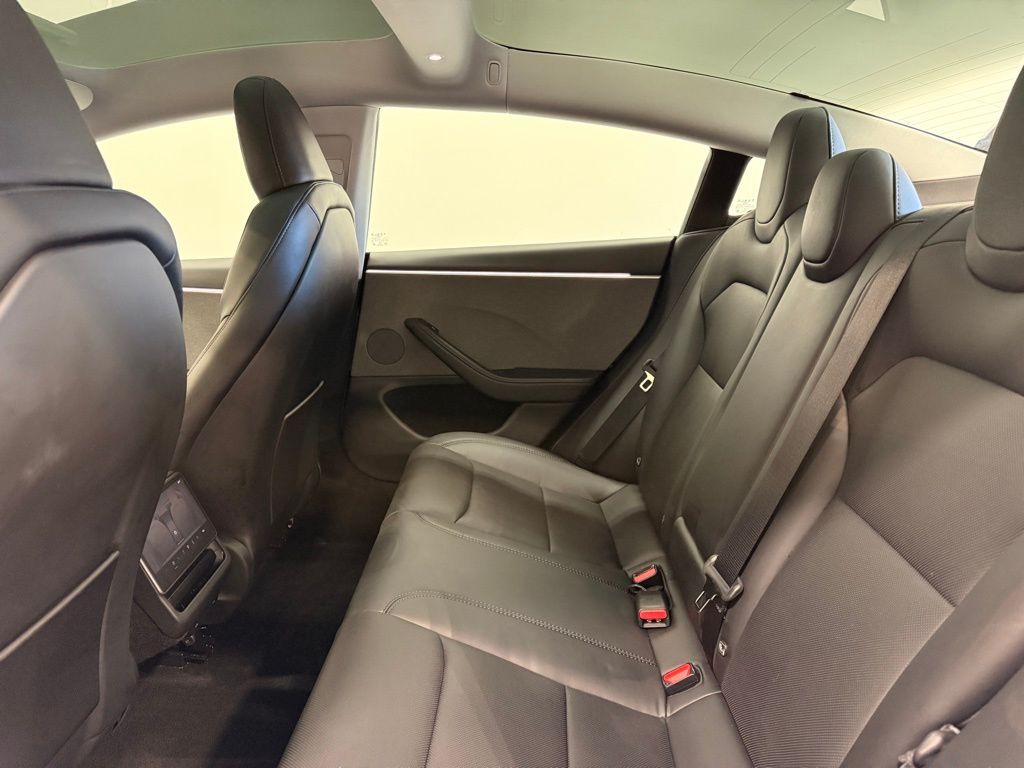 Thumbnail: 2025 Tesla Model 3 - 19