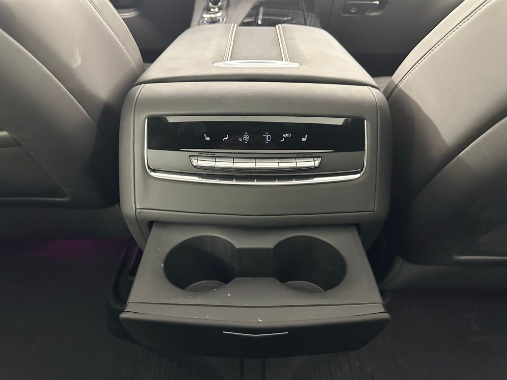 Thumbnail: 2024 Cadillac Escalade - 25
