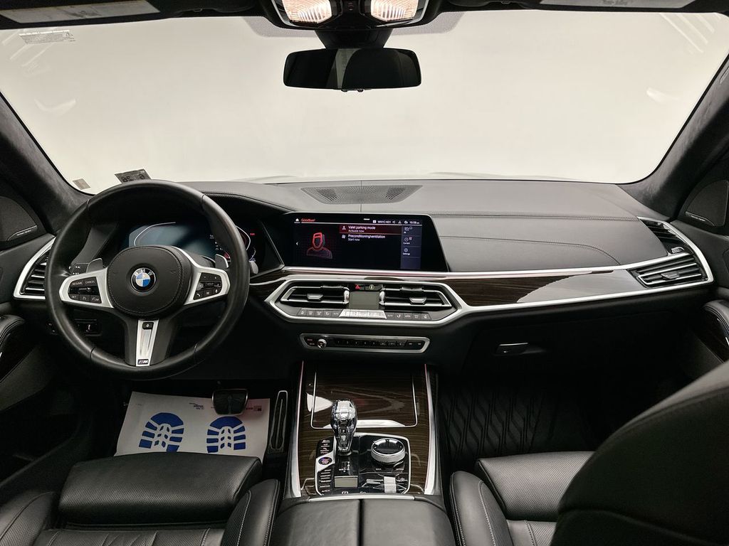 2020 BMW X7 xDrive40i 15