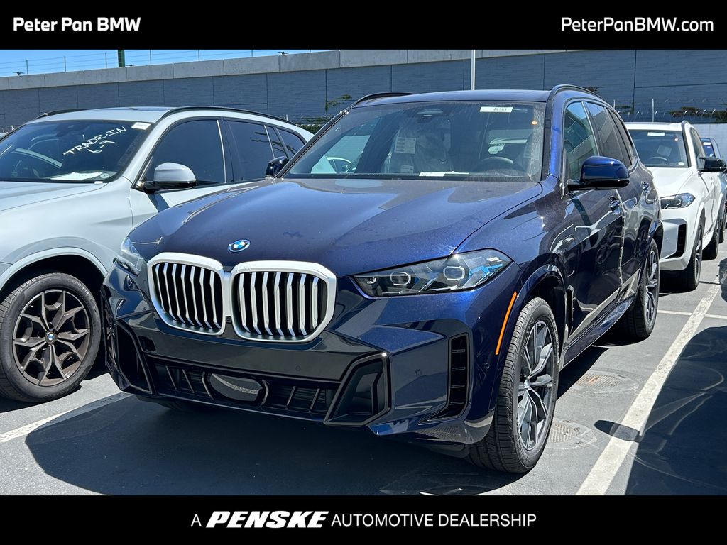 2026 BMW X5 xDrive50e Hero Image
