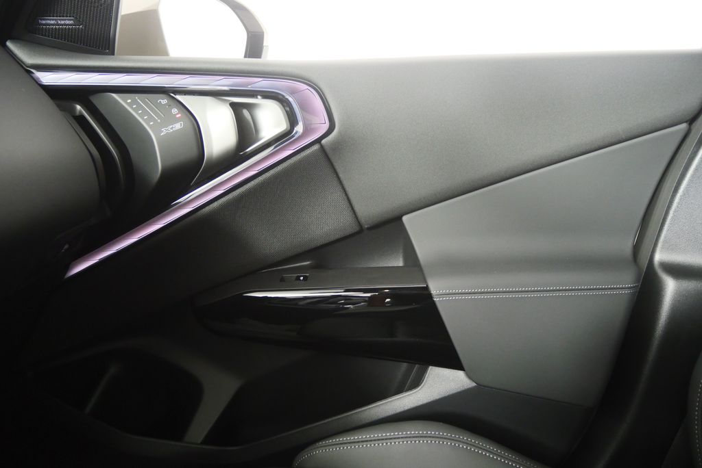 Thumbnail: 2026 BMW X3 - 23