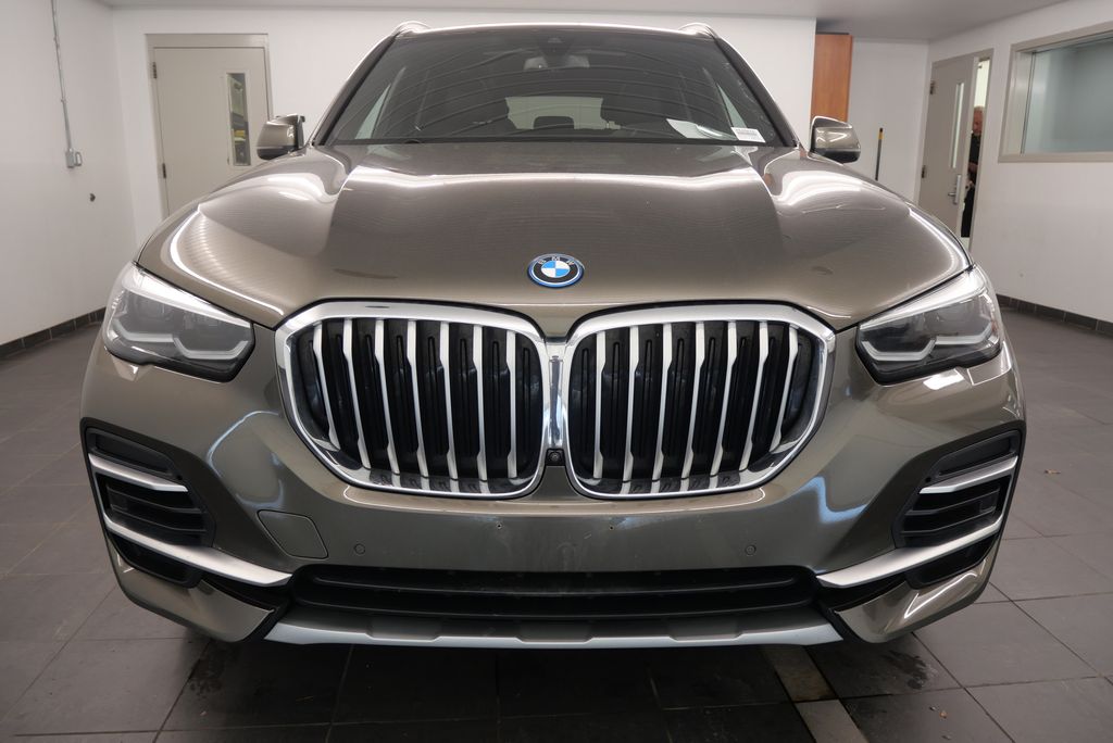 2023 BMW X5 xDrive45e 9