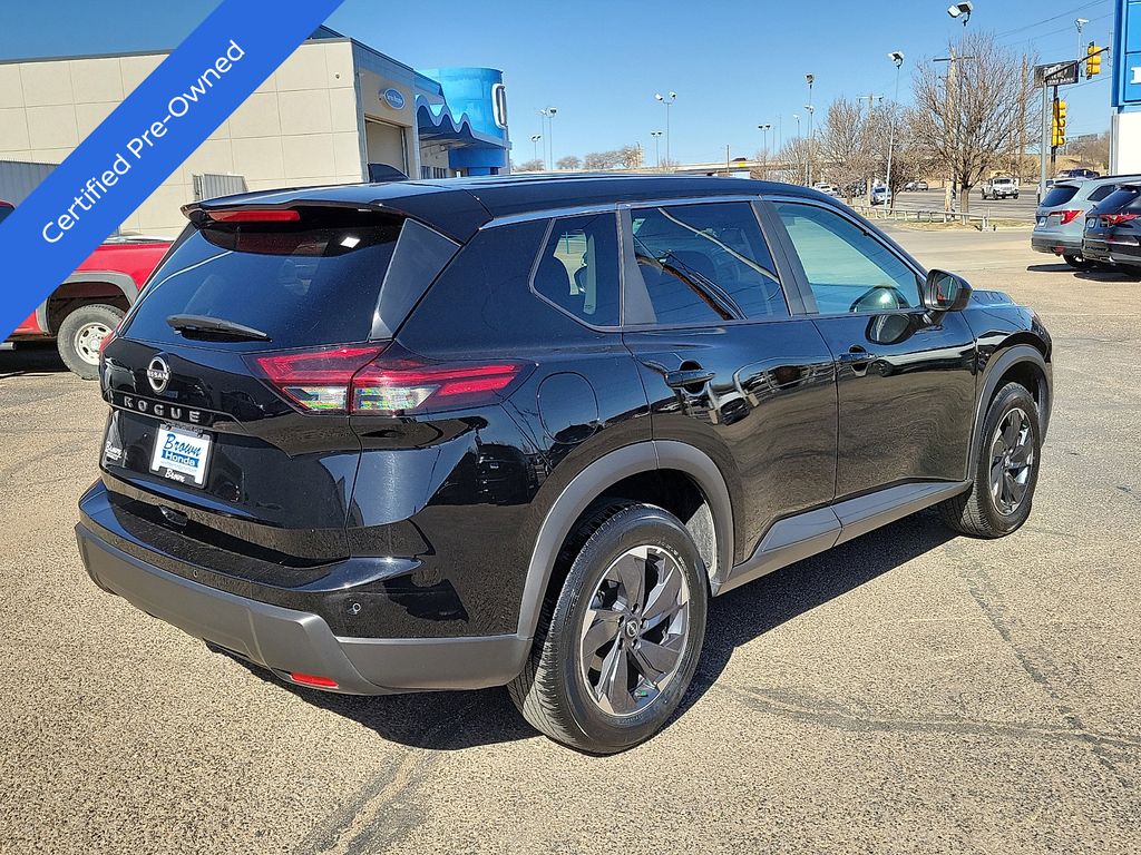 2025 Nissan Rogue SV - 10