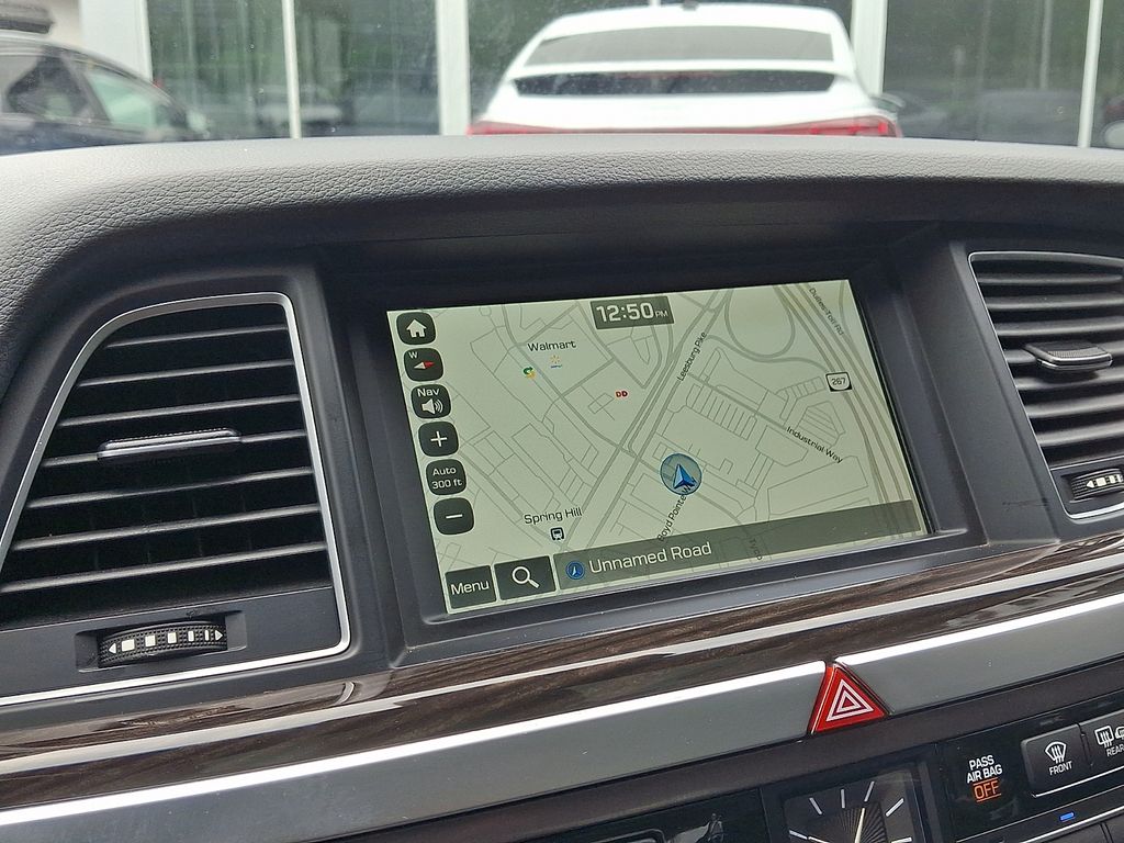 Thumbnail: 2017 Genesis G80 - 17