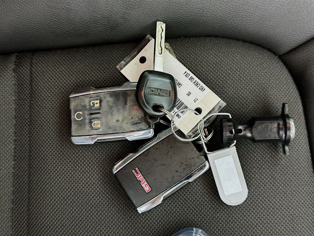 Used 2021 Beige GMC AT4 w/Cloth image 35