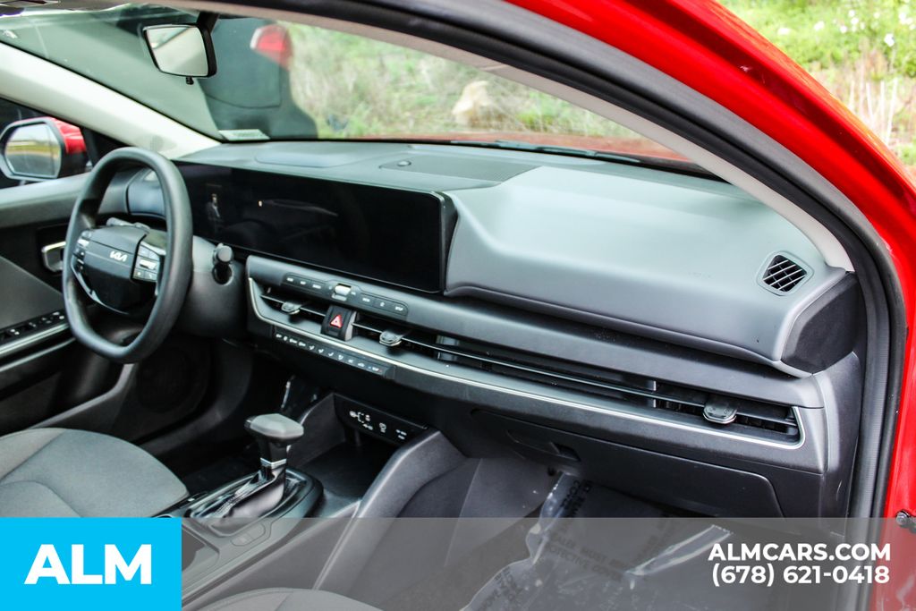 Used 2025 Red Kia LXS image 23