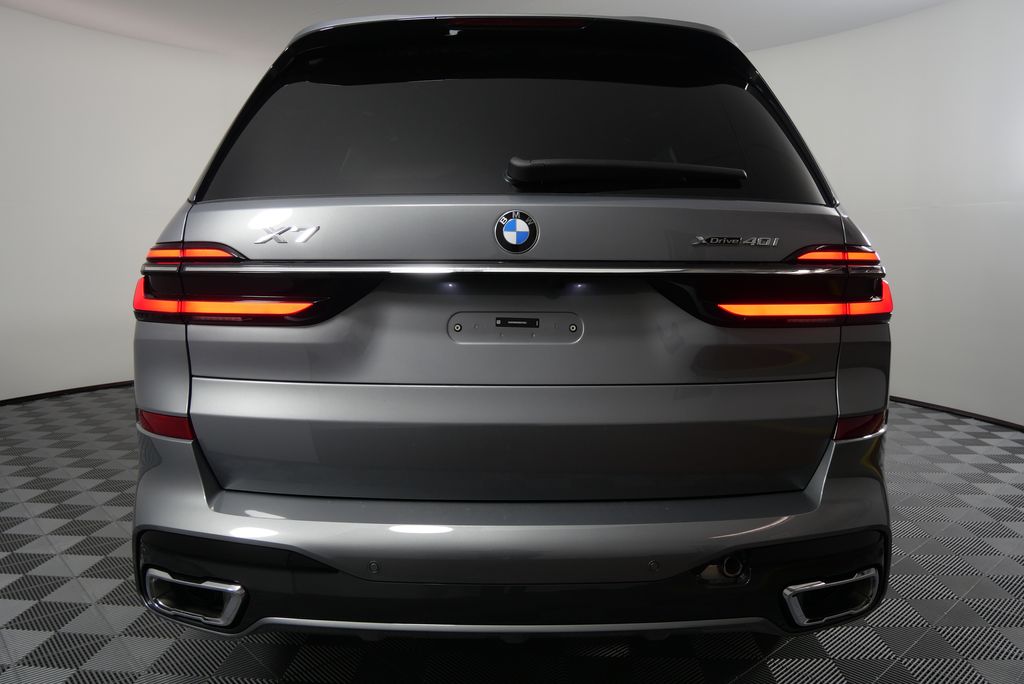 2025 BMW X7 xDrive40i 5